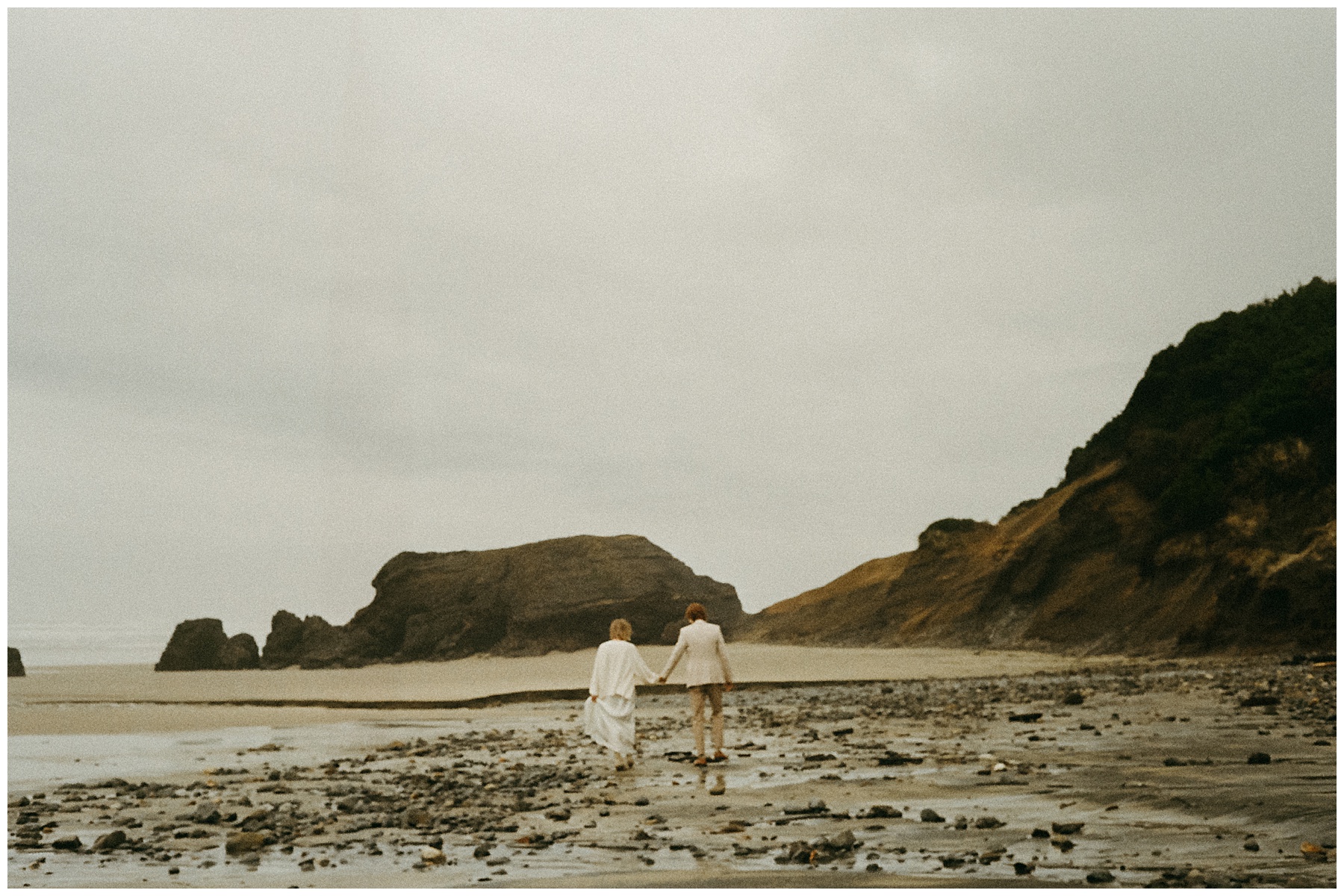 oregon coast film wedding photographer