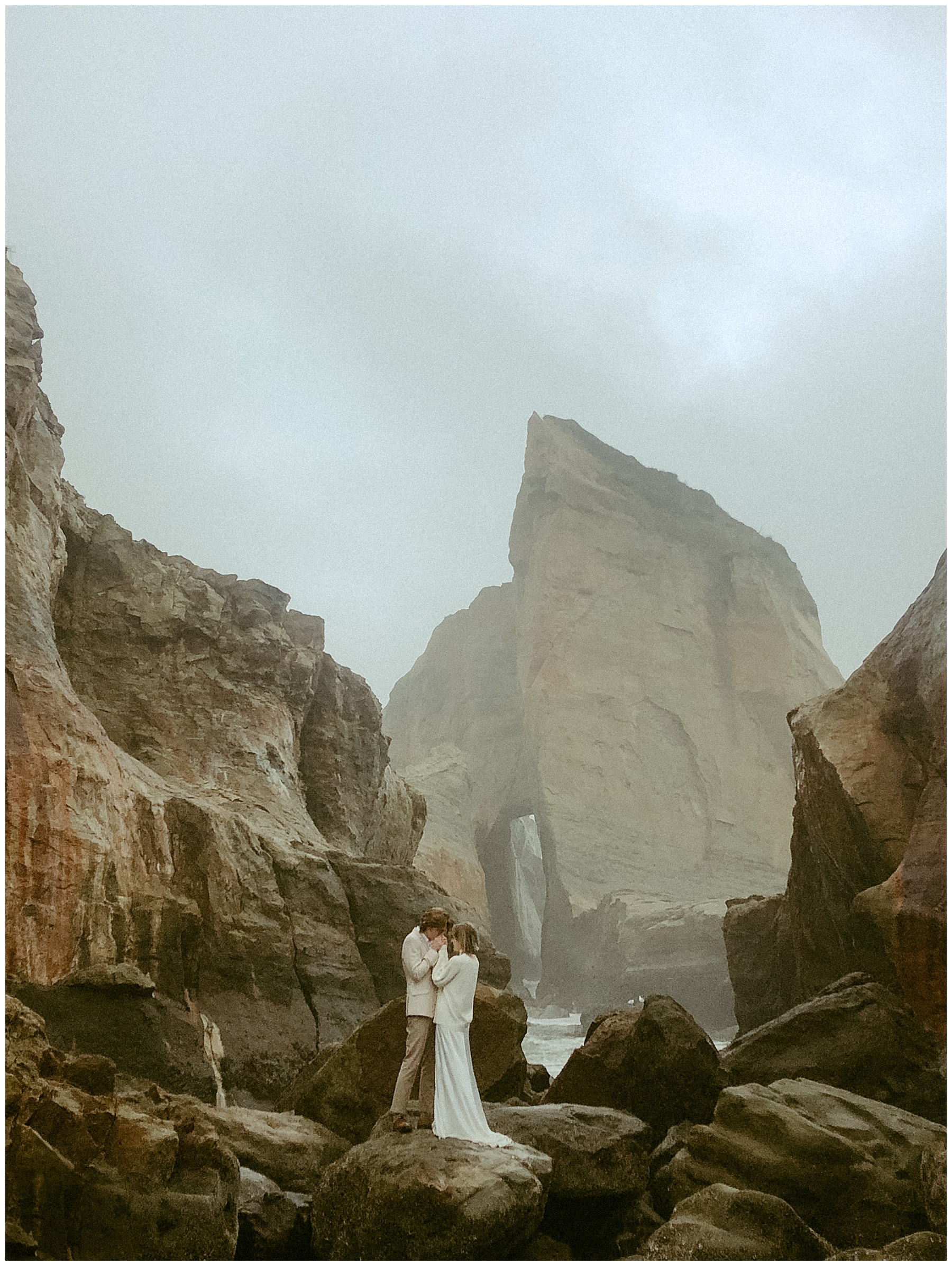 oregon coast film wedding photographer