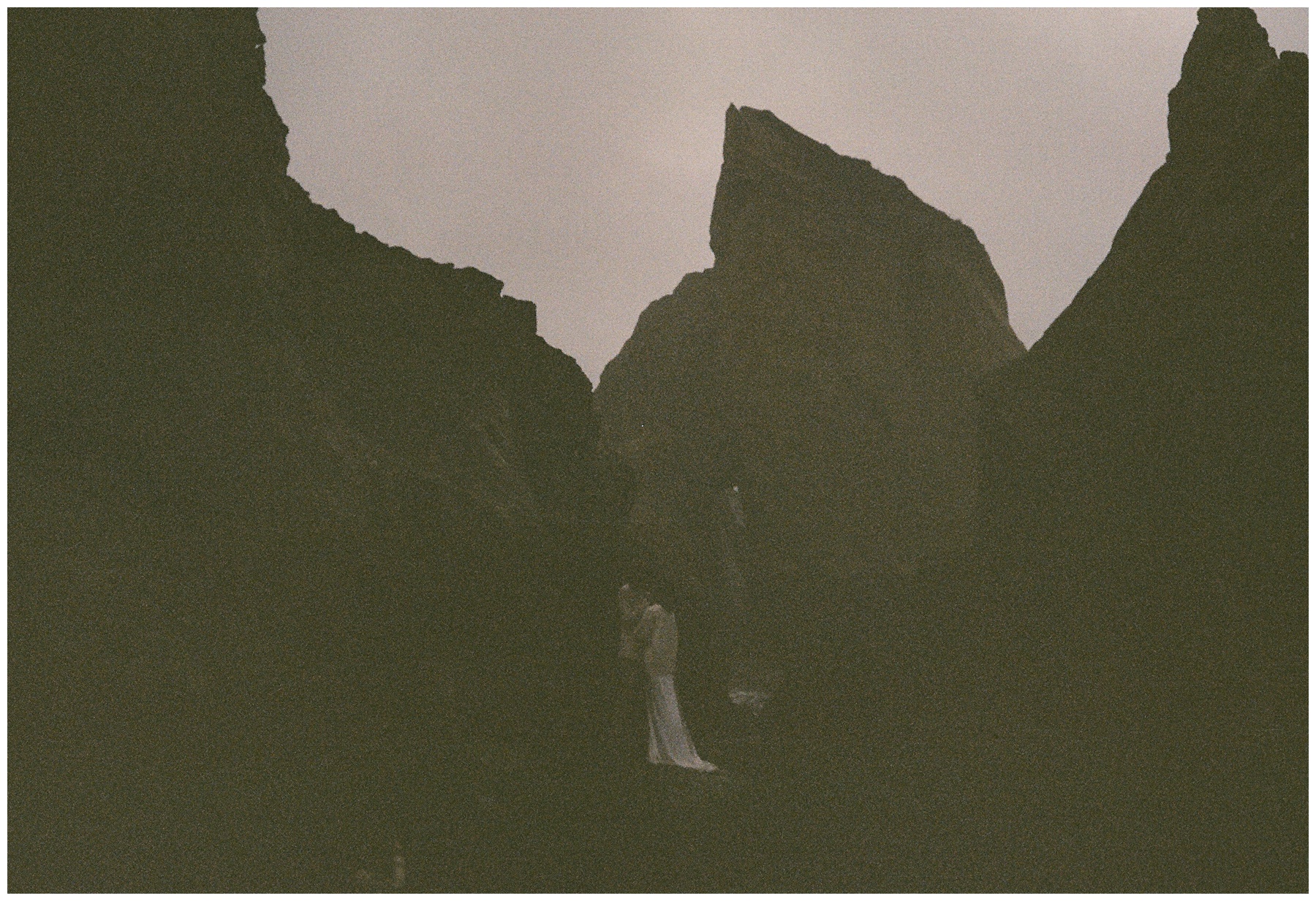 oregon coast film wedding photographer